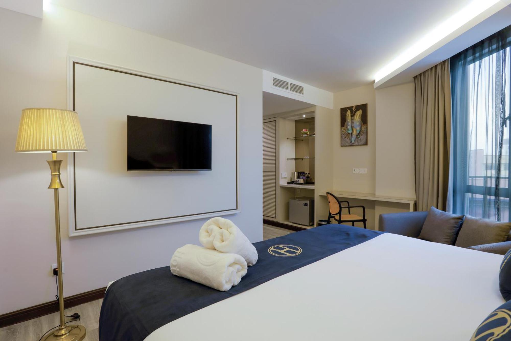 The Host Hotel Ipoh Exterior photo